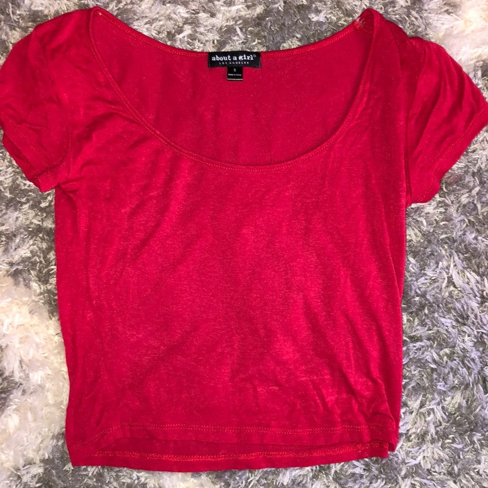Basic women’s crop top